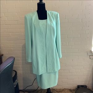 Women’s 12 Anne French Mint Green MotB dress
